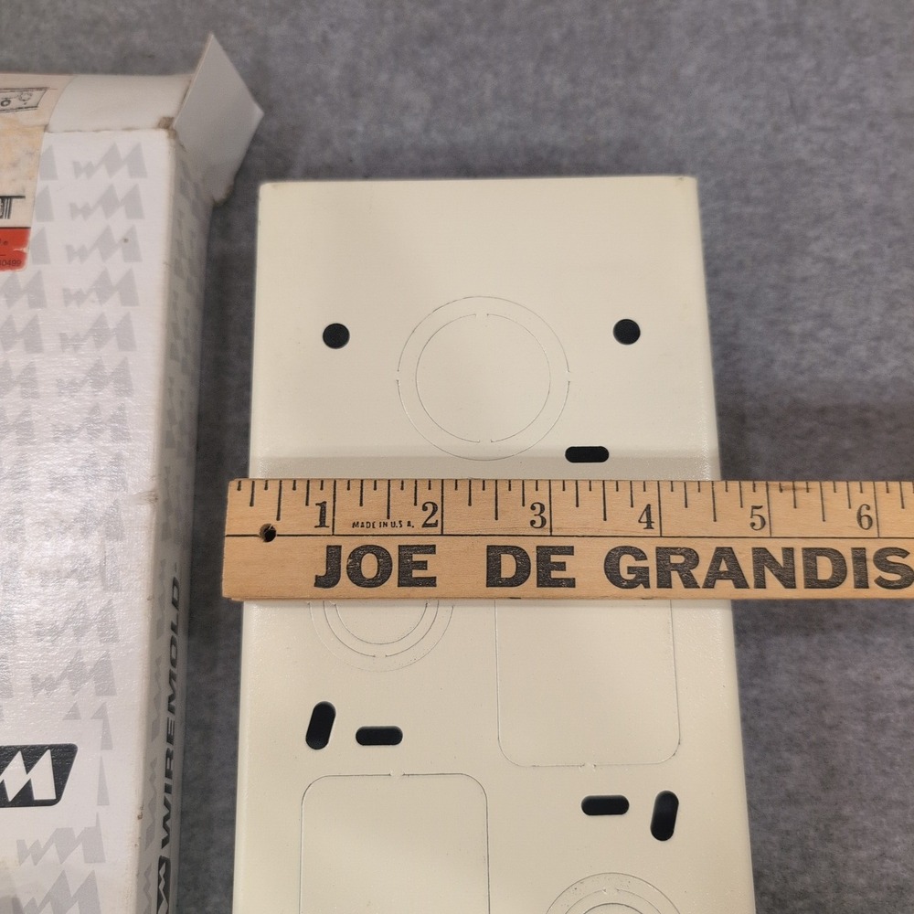 Wiremold V4014A Wall Box Connector for 4000 Series Metal Raceway Ivory Finish - Picture 5 of 5